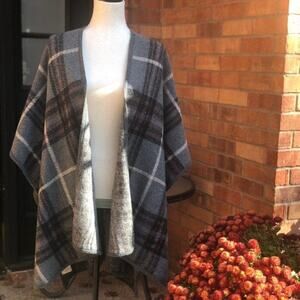 Do Everything in Love, Grey Plaid Poncho